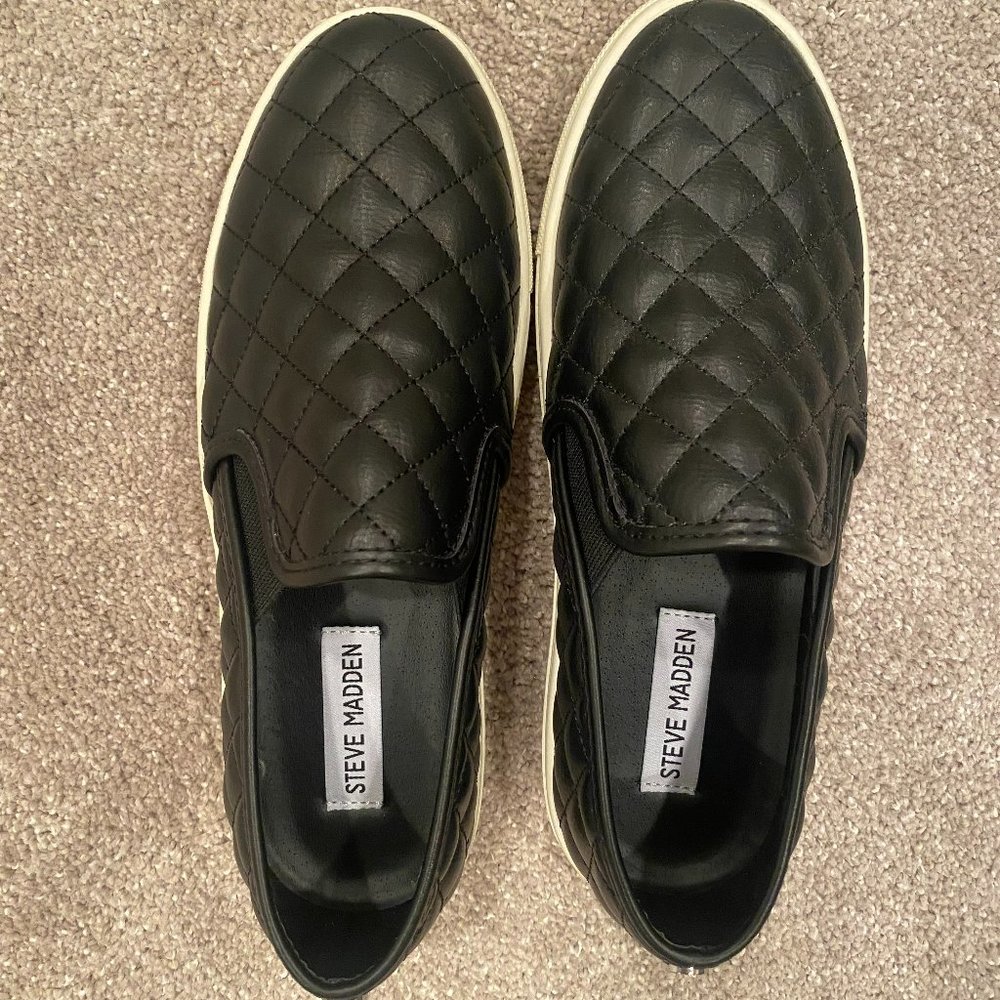 Brand New Steve Madden - ECENTRCQ BLACK